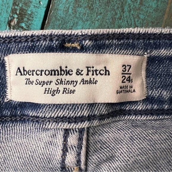 Abercrombie & Fitch The Super Skinny High Rise Ankle Distressed Jeans Size 24 - Picture 12 of 13